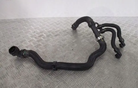 Peugeot 308 Engine coolant pipe/hose 9836767980