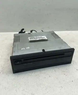 Audi A6 Allroad C6 Radio/CD/DVD/GPS head unit 4F0910769 AUZ6Z2EB7843P1