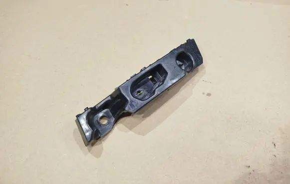 Renault Koleos II Front bumper mounting bracket 622210670R