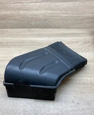 Audi A4 S4 B6 8E 8H Air intake duct part 8E0129817D