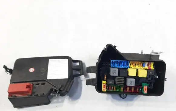 Mercedes-Benz 300 SL W198 Fuse box cover A4475400082