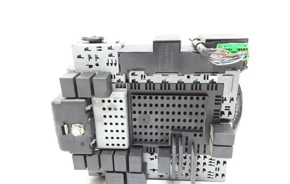 Volvo S60 Fuse module 30657428 08688434