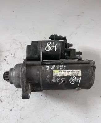 Volkswagen Golf IV Starter motor 02A911024B D7RG30