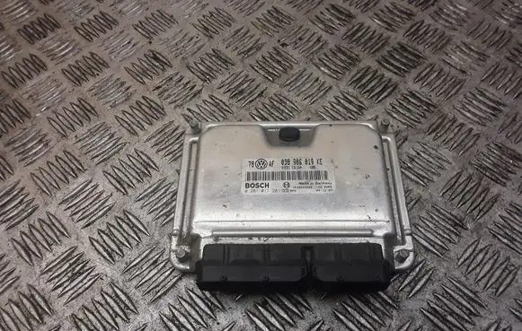 Skoda Superb B5 (3U) Engine control unit/module 038906019KE 0281011201