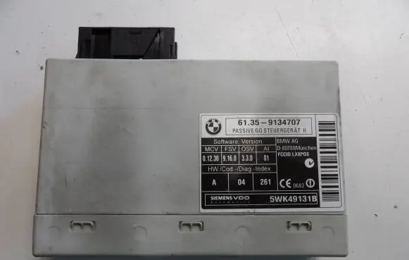 BMW X5 E70 Antenna control unit 9134707 5WK49131B
