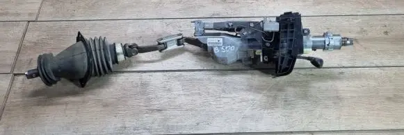 Steering wheel axle set