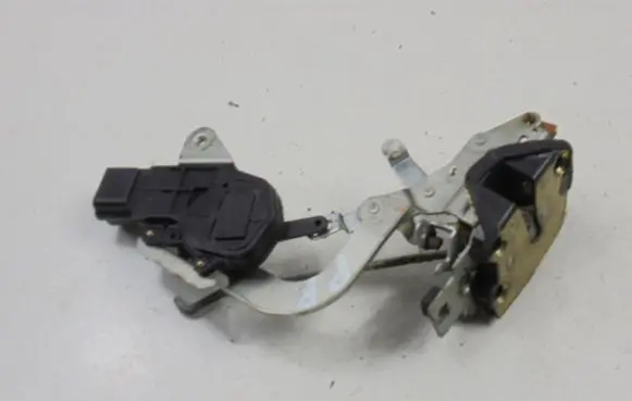 Suzuki Ignis Front door lock
