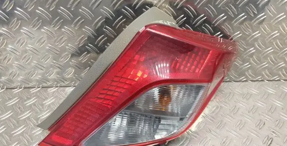 Toyota Yaris Rear/tail lights