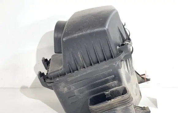 Hyundai ix35 Air filter box 281102S000