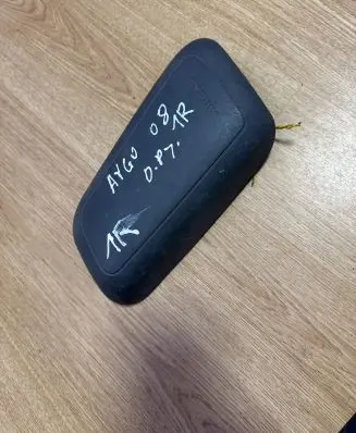 Toyota Aygo AB10 Seat airbag 6039464
