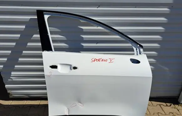 KIA Sportage Front door