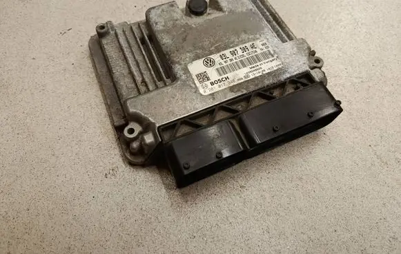 Volkswagen Caddy Engine control unit/module 03L907309AE 0281017946