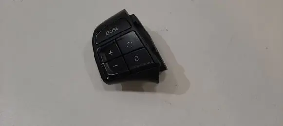 Volvo V70 Steering wheel buttons/switches 31295468