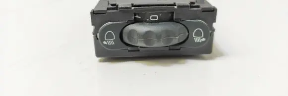 Renault Megane I Headlight level height control switch 7700841235
