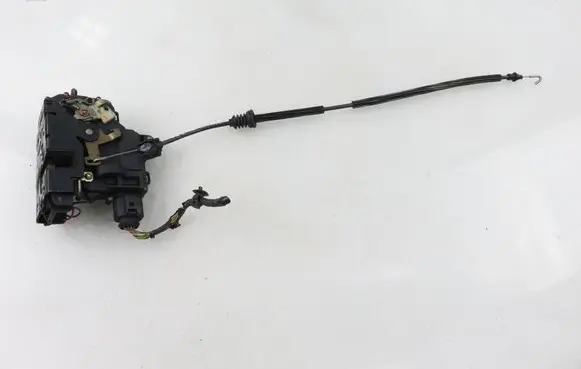 Volkswagen New Beetle Front door lock 3B1837015A