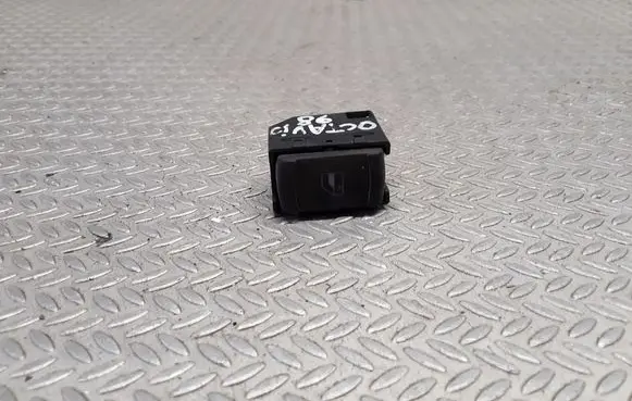 Skoda Octavia Mk1 (1U) Electric window control switch 1U0959855A