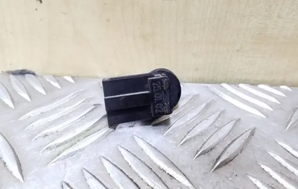 Audi A3 S3 8L Interior temperature sensor 1H0907543A