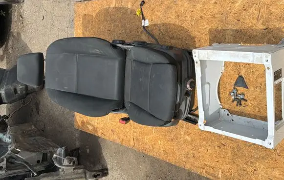 Mercedes-Benz Sprinter W907 W910 Front driver seat A9078201600 1020759001 ZGS006