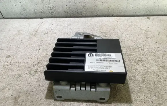 Dodge Durango Sound amplifier 68325103AC 26777AH TH1AA3337K9999
