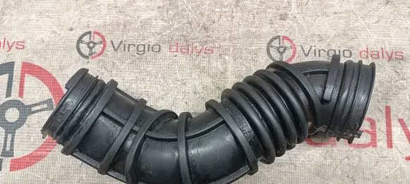 Air intake hose/pipe