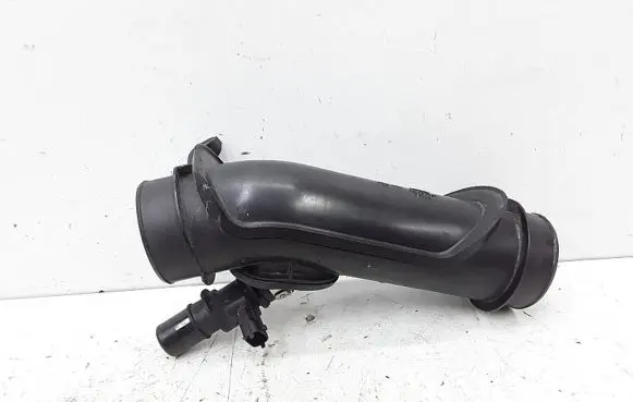Ford Ranger Air intake hose/pipe JB3G9R504BC