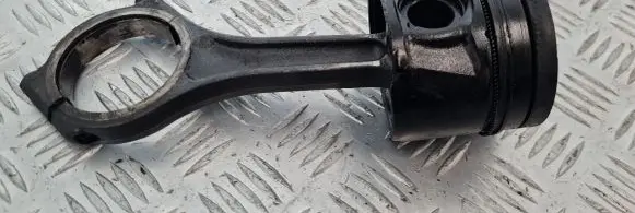 Land Rover Discovery 3 - LR3 Piston with connecting rod