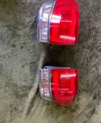 Jeep Grand Cherokee Rear/tail lights set 124124241412