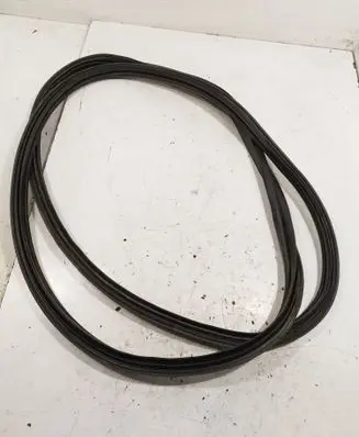 Trunk rubber seal (body)