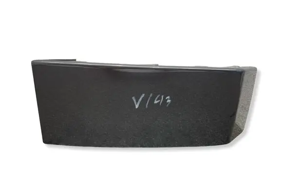 Volvo XC90 Rear/tail light trim molding 30698134