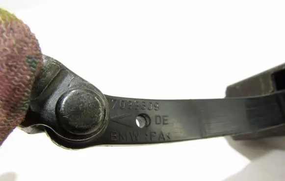 BMW 5 E60 E61 Front door check strap stopper 7033609