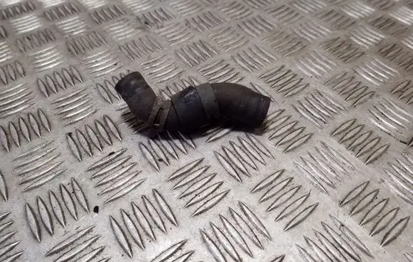 Volkswagen PASSAT B8 Engine coolant pipe/hose 5Q0122073H