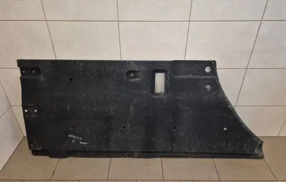 KIA Optima Center/middle under tray cover 