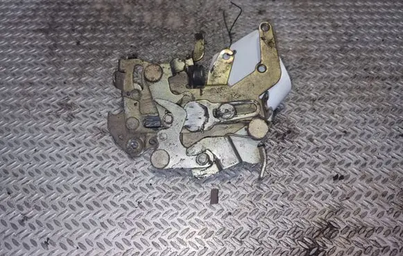 Volkswagen II LT Sliding door lock 9017301535