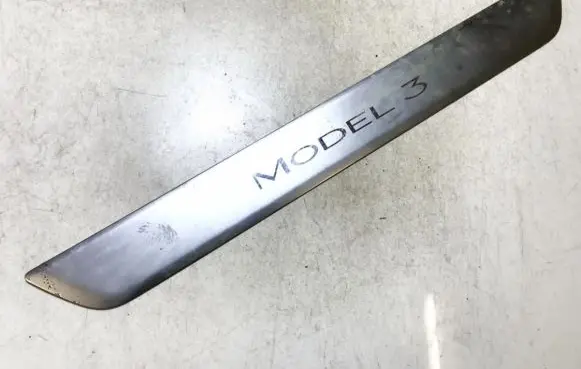 Tesla Model 3 Front sill trim cover 150476300a 1504763-00-a