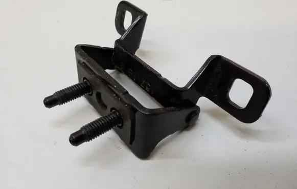 Jeep Cherokee Tailgate/trunk/boot hinge 15718