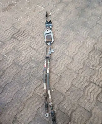 Toyota Verso-S Gear shift cable linkage NOCODE