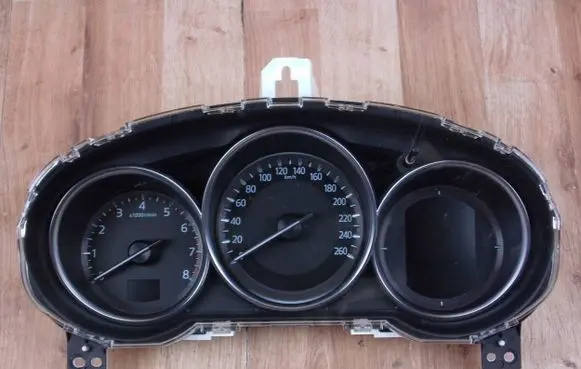 Mazda 6 Speedometer (instrument cluster) GRT655430