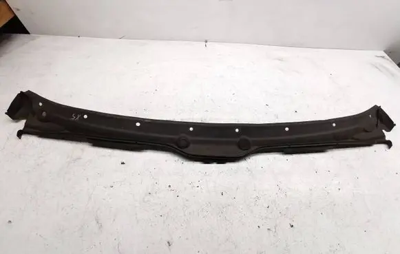 BMW X5 E53 Windshield trim 51718402642ll
