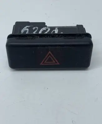 BMW 5 E39 Hazard light switch 8350947