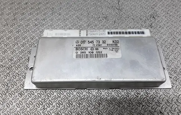 Mercedes-Benz C W202 ABS control unit/module 0265109052 0175457332