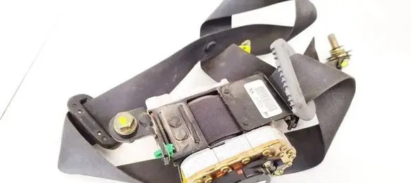Honda CR-V Front seatbelt