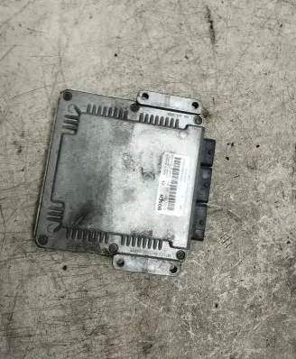 Renault Scenic I Engine control unit/module 8200078730 0281001934