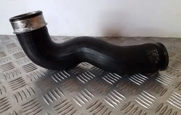 Mercedes-Benz R W251 Intercooler hose/pipe A2515280182