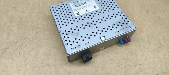 Mercedes-Benz C W205 HiFi Audio sound control unit A2229001408