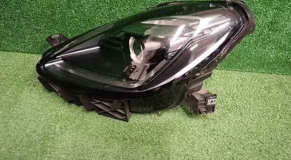 Maserati Grecale Headlight/headlamp 06701573270