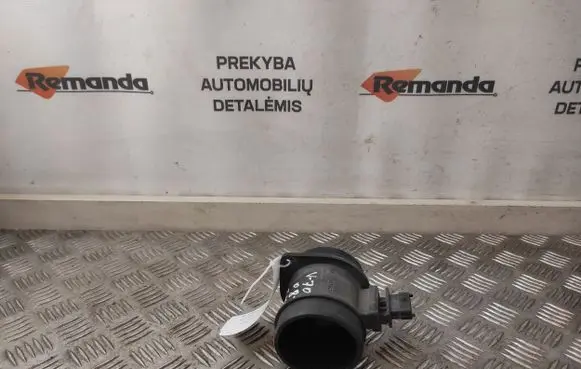 Volvo V70 Mass air flow meter 0281002730