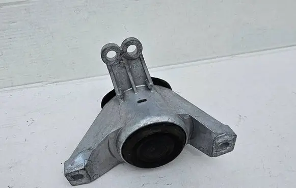 Hyundai Tucson IV NX4 Engine mount bracket 21810N9530
