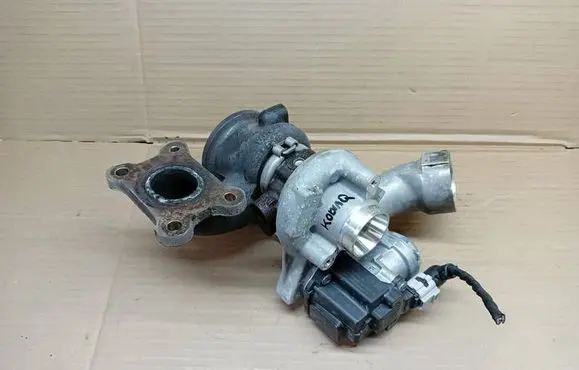 Skoda Kodiaq Turbo 04E145721R 04E145725AK