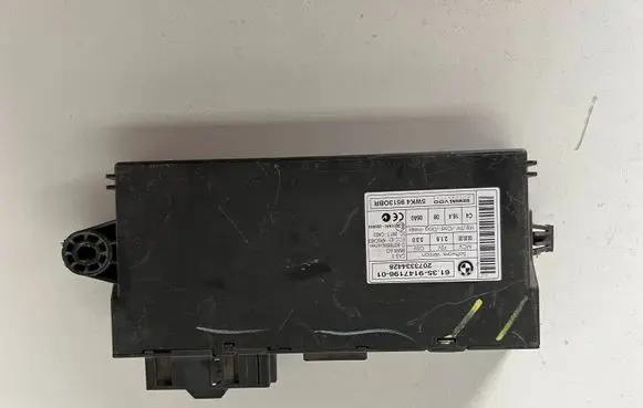 BMW 3 E90 E91 Engine ECU kit and lock set 9147196 2073334428 5WK495130BR