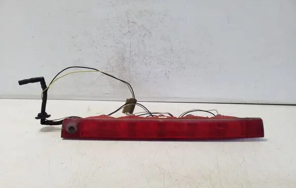 Chevrolet Captiva Third/center stoplight 96626968